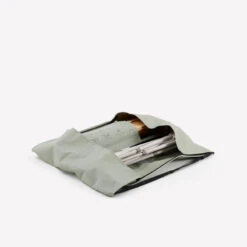 Quechua TABLE DE CAMPING COMPACTE 4/6 PERSONNES - PLATEAU BOIS - POCHE DE RANGEMENT -Promos Camping Boutique table de camping compacte 46 personnes plateau bois poche de rangement 3